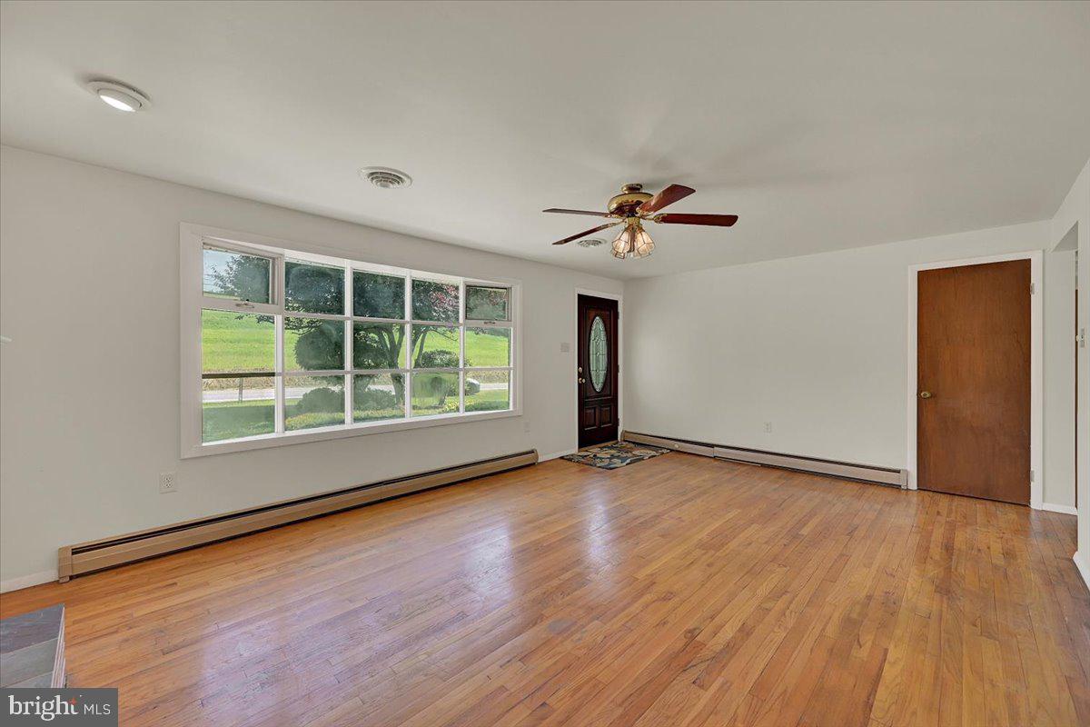 438 Valley Road Etters, PA 17319 - Photo 7 of 49 Gallery Image 7