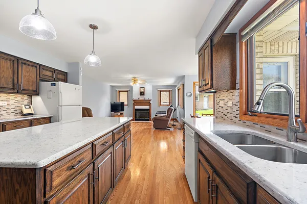 $599,000 | 14342 Oakley Avenue, Orland Park, IL 60462