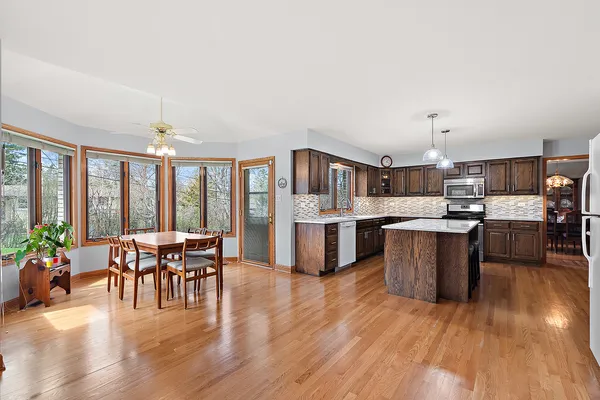 $599,000 | 14342 Oakley Avenue, Orland Park, IL 60462