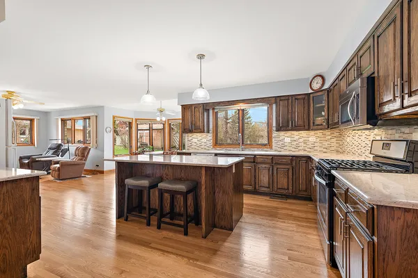 $599,000 | 14342 Oakley Avenue, Orland Park, IL 60462
