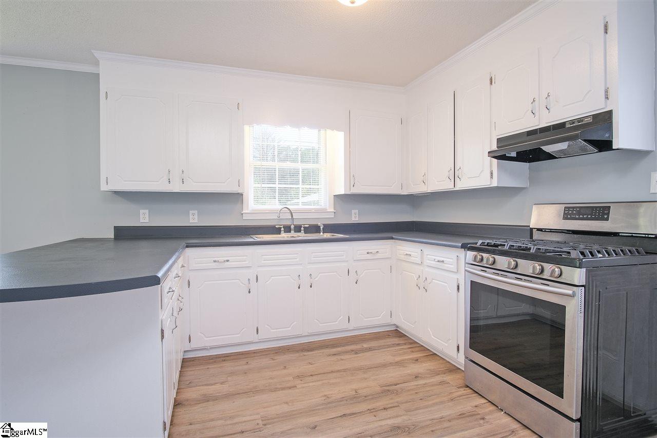 620 George Albert Lake Road Anderson, SC 29624 - Photo 4 of 16 Gallery Image 4