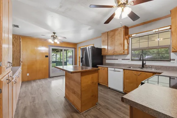 $399,000 | 6024 Highway 36, Brenham, TX 77833