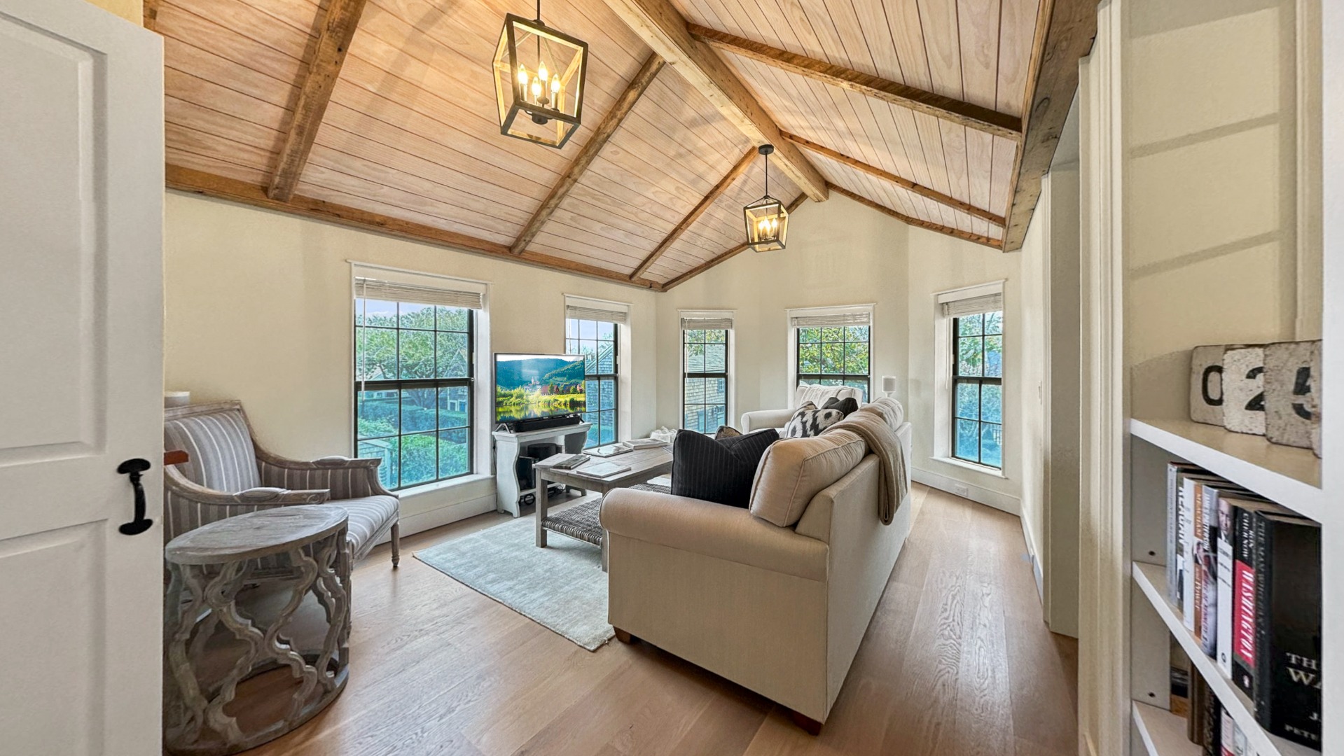 25 Broadway Nantucket, MA 02554 - Photo 13 of 60
