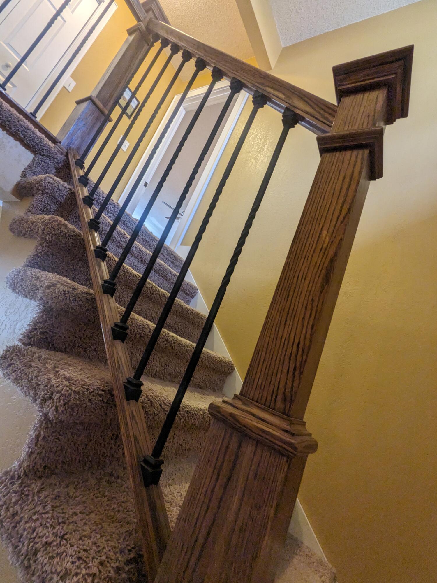 8421 Woodridge Road Wise, VA 24293 - Photo 31 of 56 Woodwork on the staircase