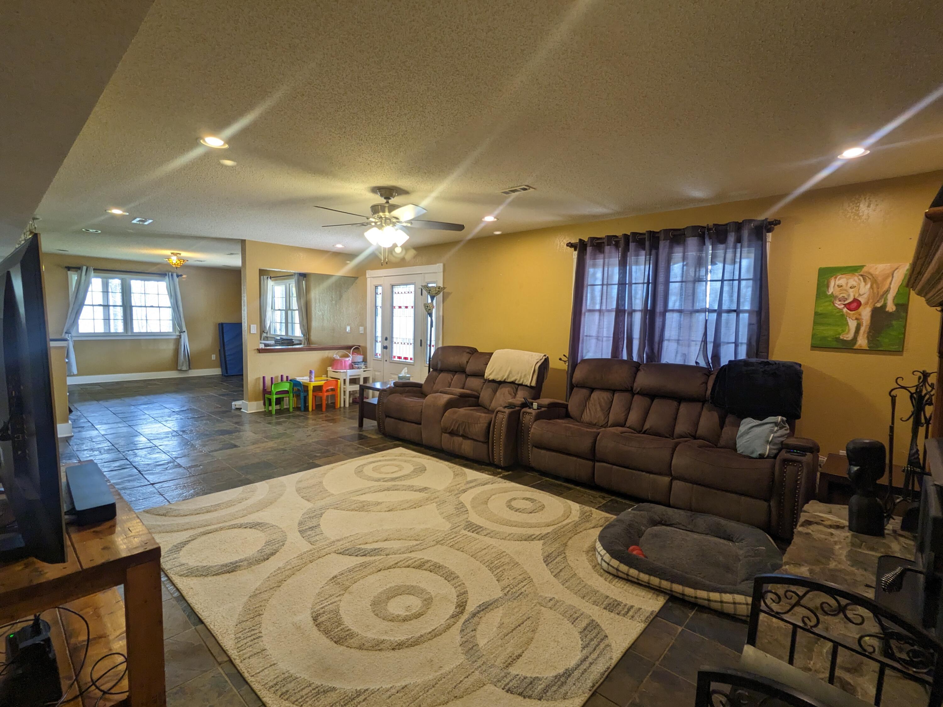 8421 Woodridge Road Wise, VA 24293 - Photo 34 of 56 Living room