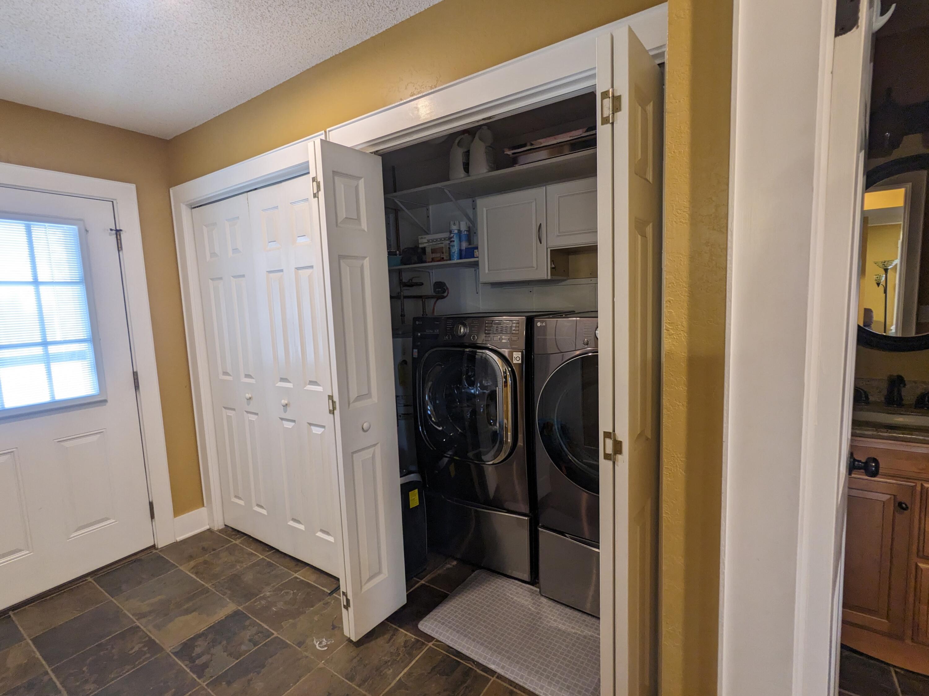 8421 Woodridge Road Wise, VA 24293 - Photo 41 of 56 Laundry area
