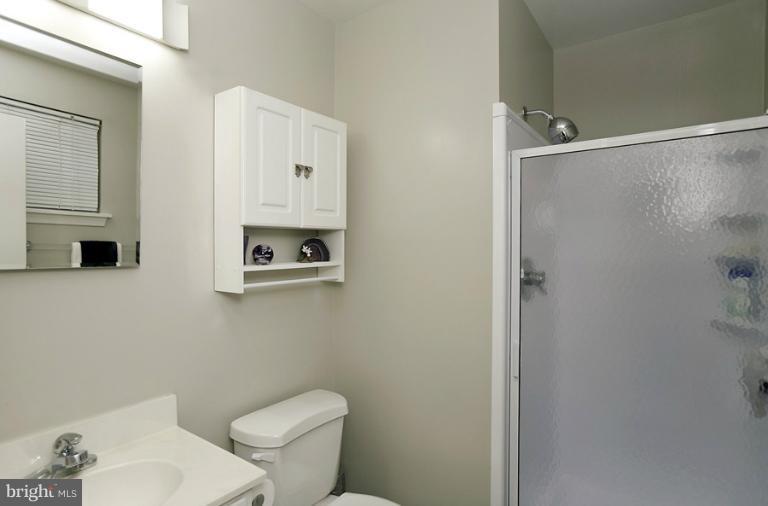 119 Harmony Hall Road Gaithersburg, MD 20877 - Photo 14 of 28 Bath (Master)
