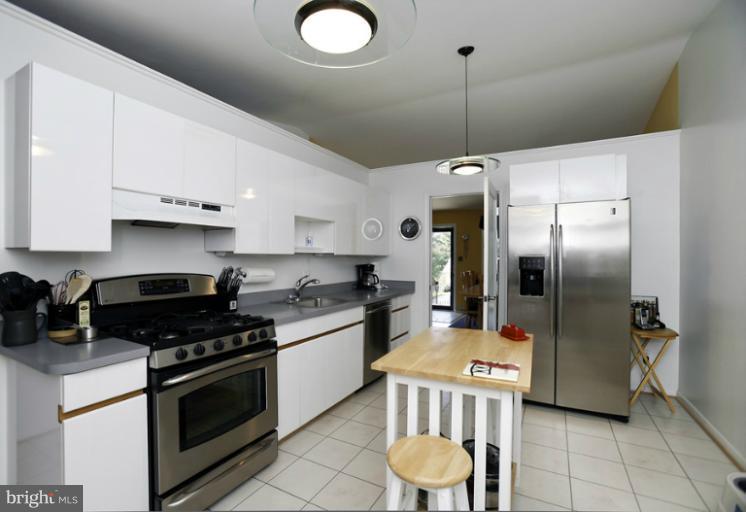119 Harmony Hall Road Gaithersburg, MD 20877 - Photo 20 of 28 Kitchen