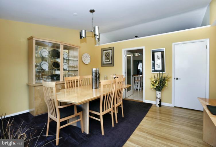 119 Harmony Hall Road Gaithersburg, MD 20877 - Photo 24 of 28 Dining Room