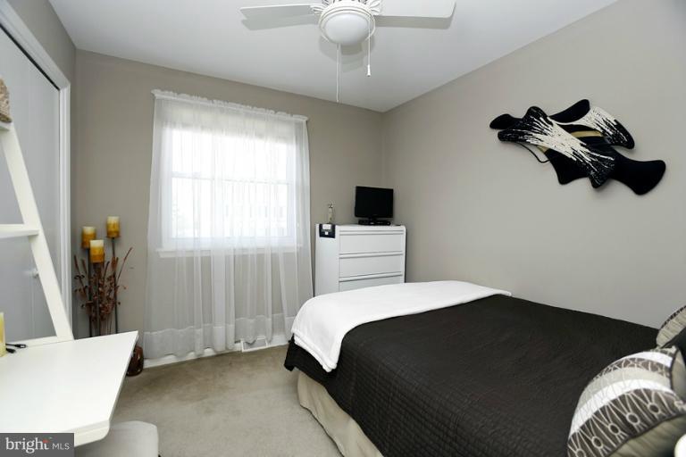 119 Harmony Hall Road Gaithersburg, MD 20877 - Photo 8 of 28 Bedroom