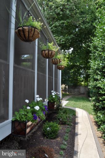 119 Harmony Hall Road Gaithersburg, MD 20877 - Photo 10 of 28 Exterior (General)