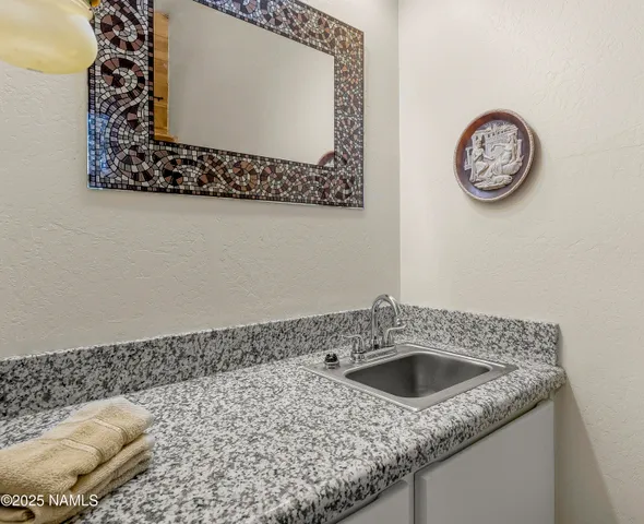 $650,000 | 6617 Freedline Drive, Flagstaff, AZ 86001