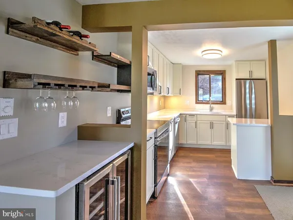 $534,500 | 63 Fairway Drive, Basye, VA 22842