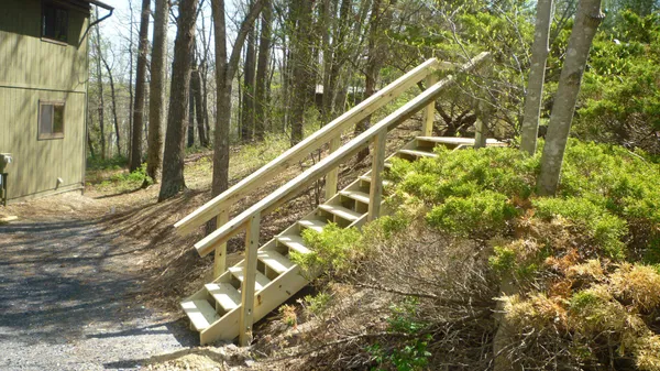 $534,500 | 63 Fairway Drive, Basye, VA 22842