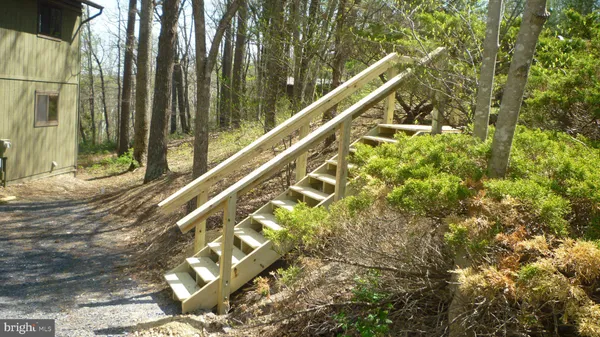 $534,500 | 63 Fairway Drive, Basye, VA 22842