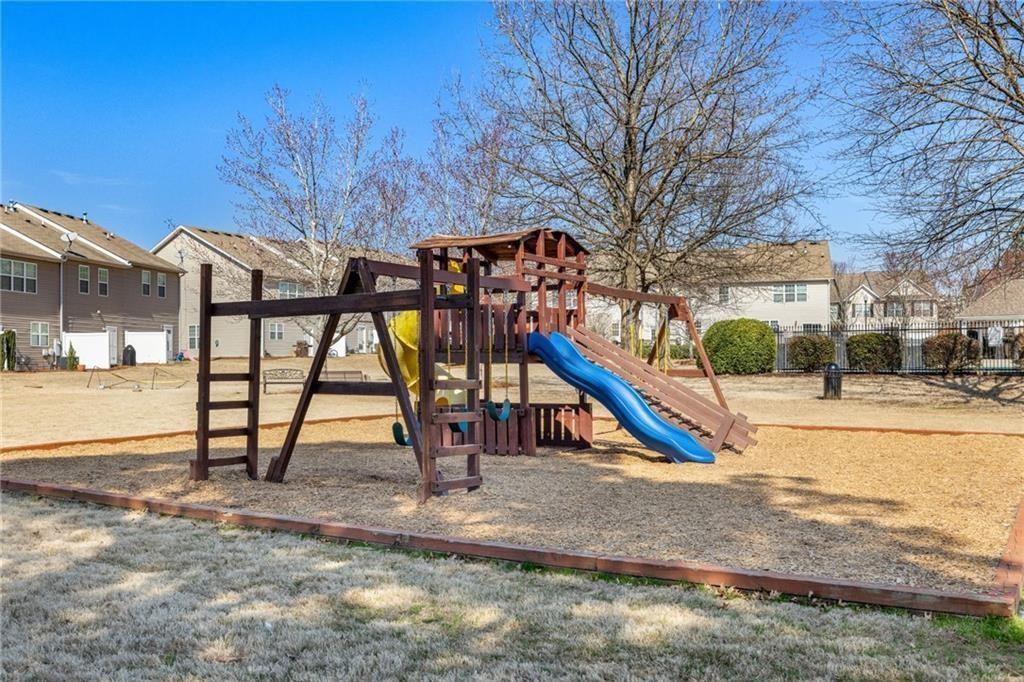 4753 Beacon Ridge Lane Flowery Branch, GA 30542 - Photo 5 of 22