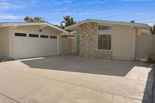 $1,450,000 | 3119 Karen Avenue, Long Beach, CA 90808