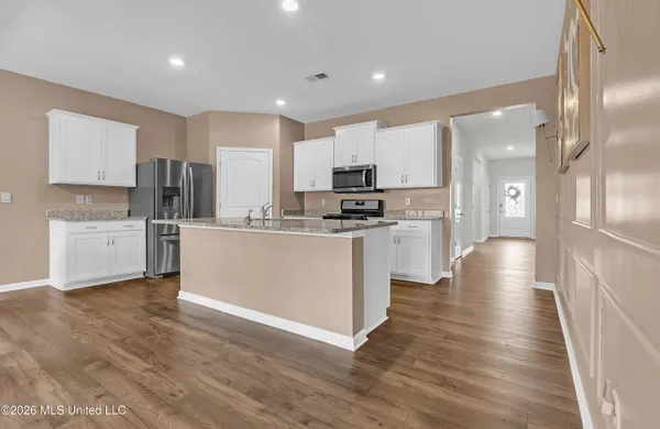 $299,000 | 8945 Mary Frances Drive, Southaven, MS 38671