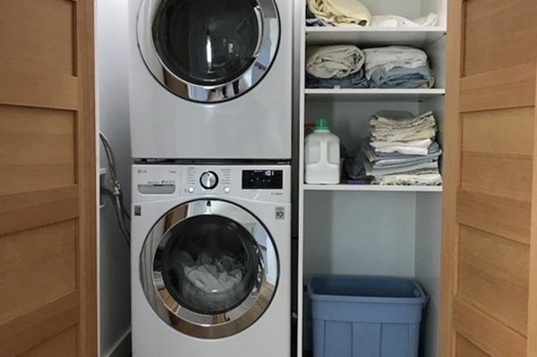 15 Loon Lane Chilmark, MA 02535 - Photo 29 of 29 a utility room with dryer and washer