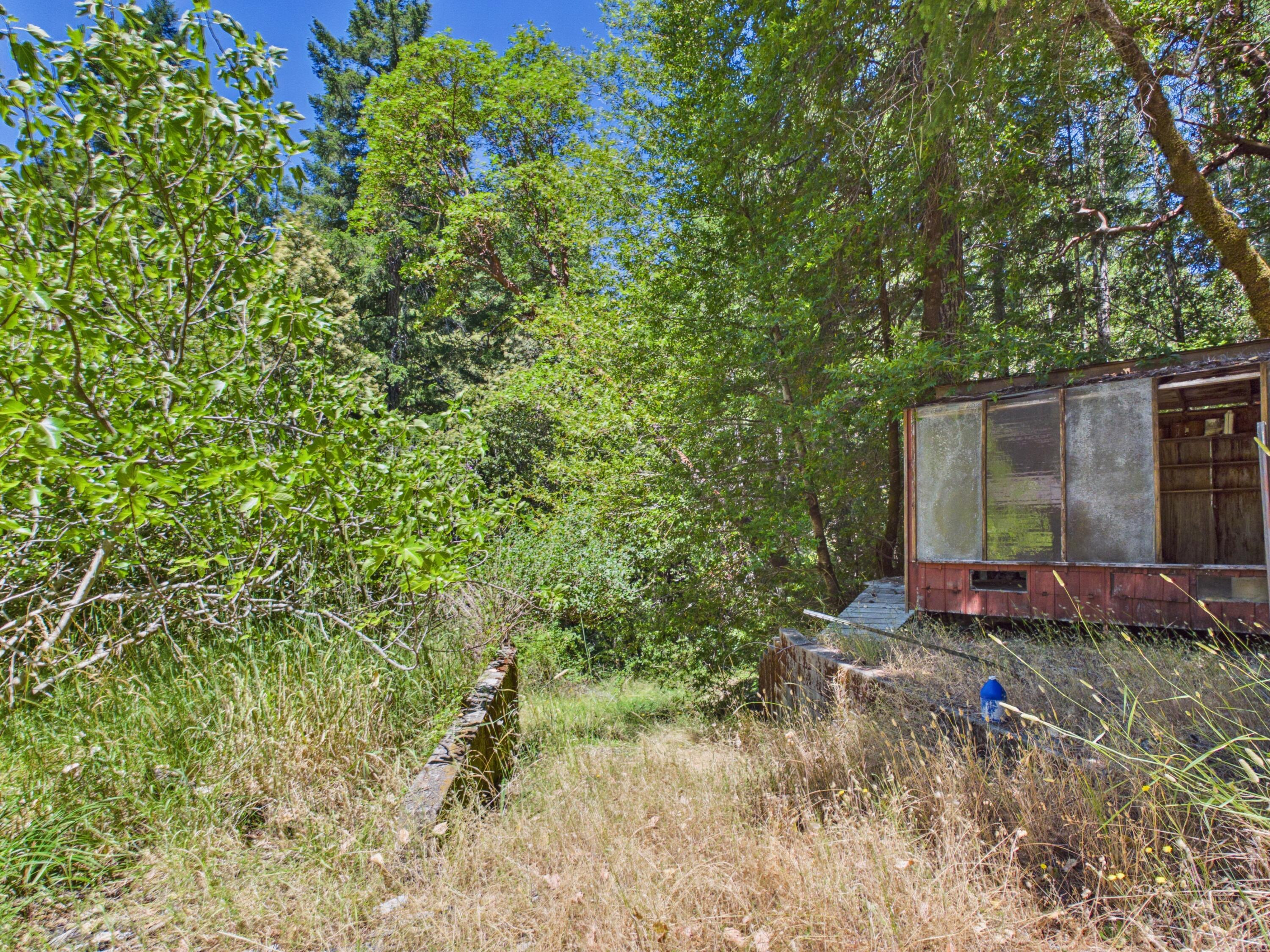 1055 Goodman Ranch Road Garberville, CA 95542 - Photo 38 of 63