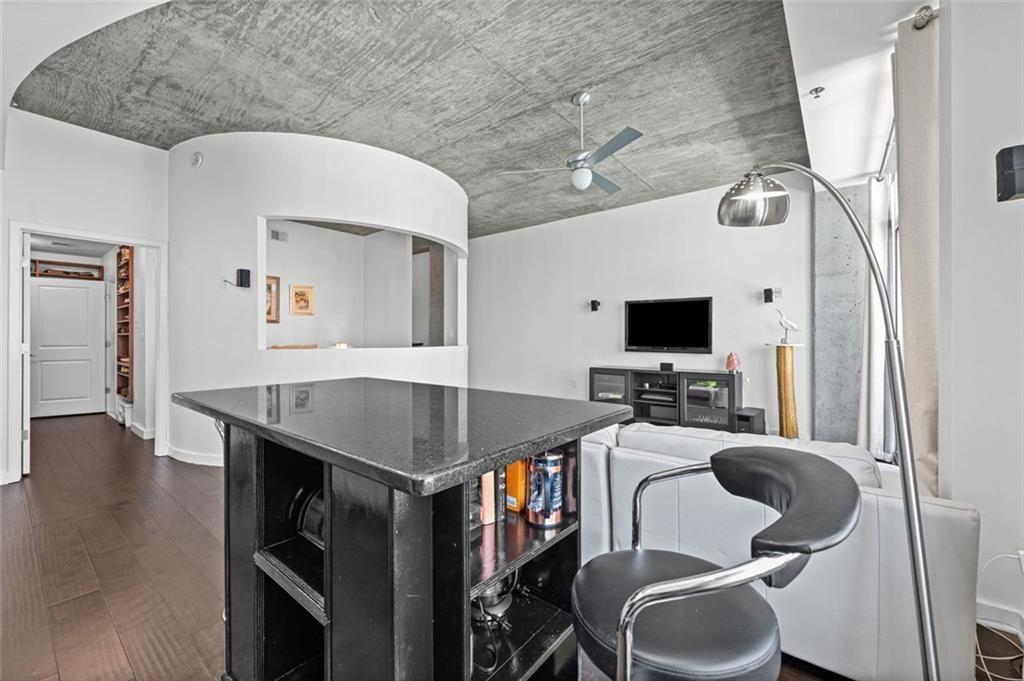 250 Pharr Road Northeast, Unit 1304 Atlanta, GA 30305 - Photo 7 of 35