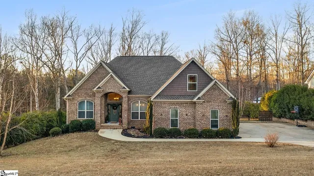 $500,000 | 185 Victoria Drive, Inman, SC 29349