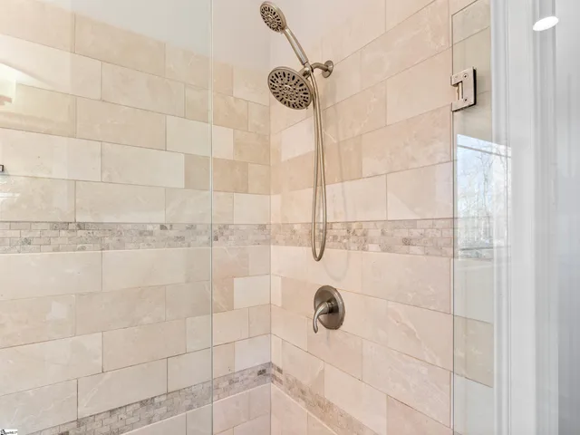 $500,000 | 185 Victoria Drive, Inman, SC 29349