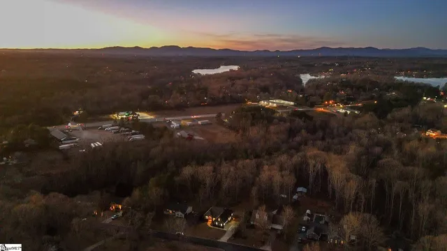 $500,000 | 185 Victoria Drive, Inman, SC 29349