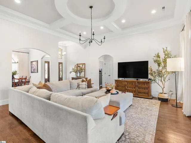 $500,000 | 185 Victoria Drive, Inman, SC 29349