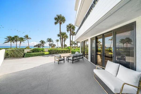 $13,500 | 120 South Ocean Boulevard, Unit 1A, Delray Beach, FL 33483