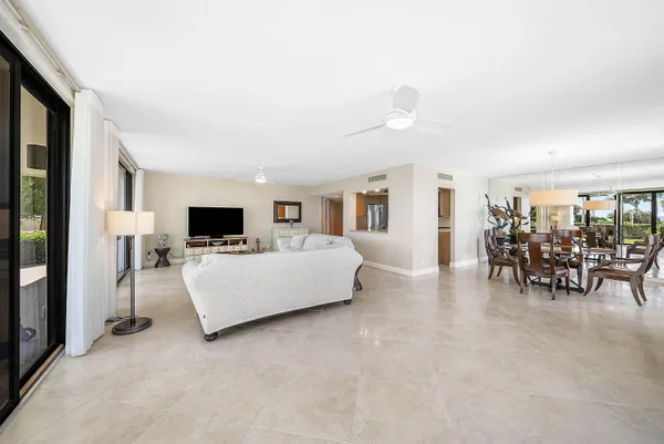$13,500 | 120 South Ocean Boulevard, Unit 1A, Delray Beach, FL 33483