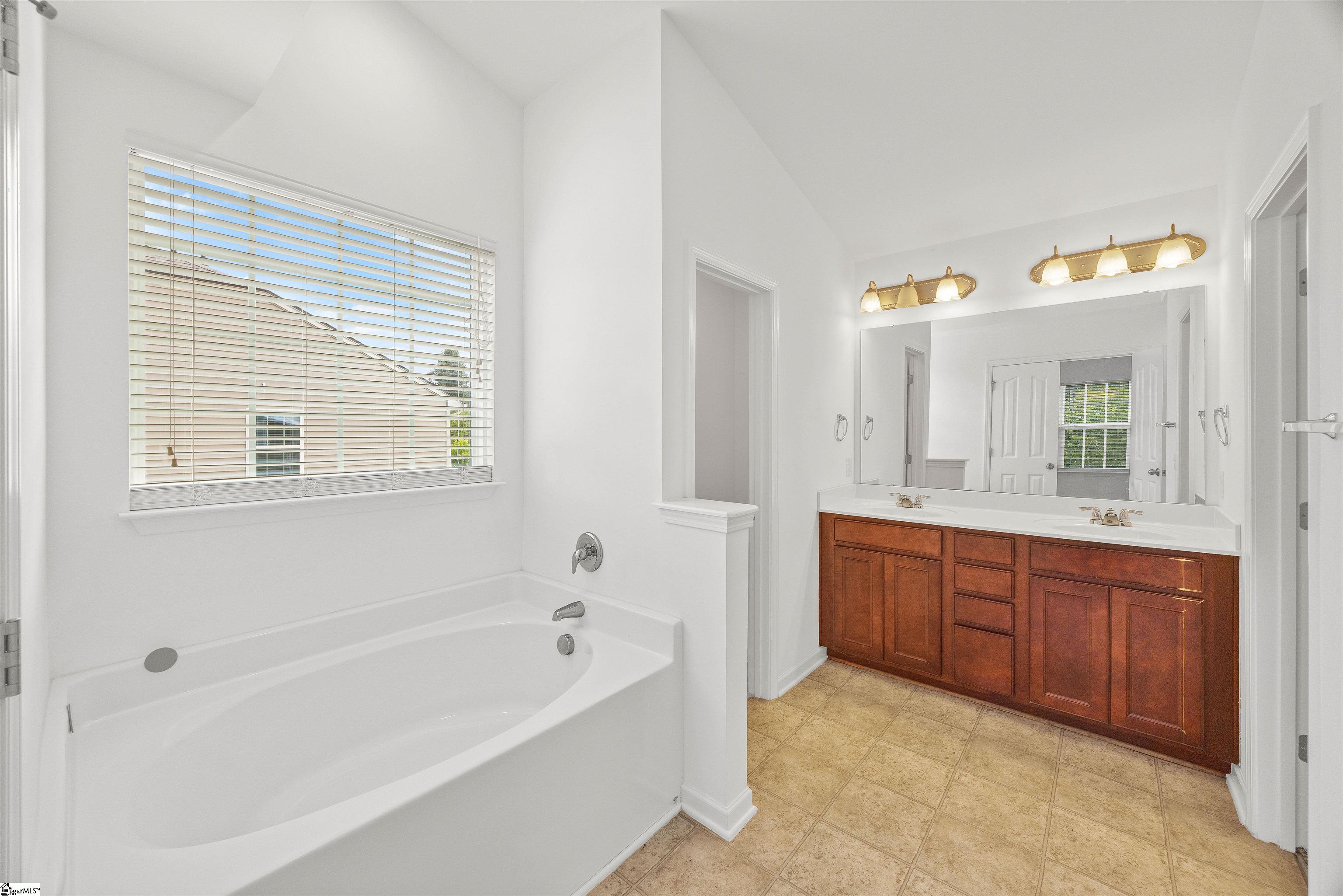383 Riverdale Road Simpsonville, SC 29680 - Photo 15 of 39 Gallery Image 15