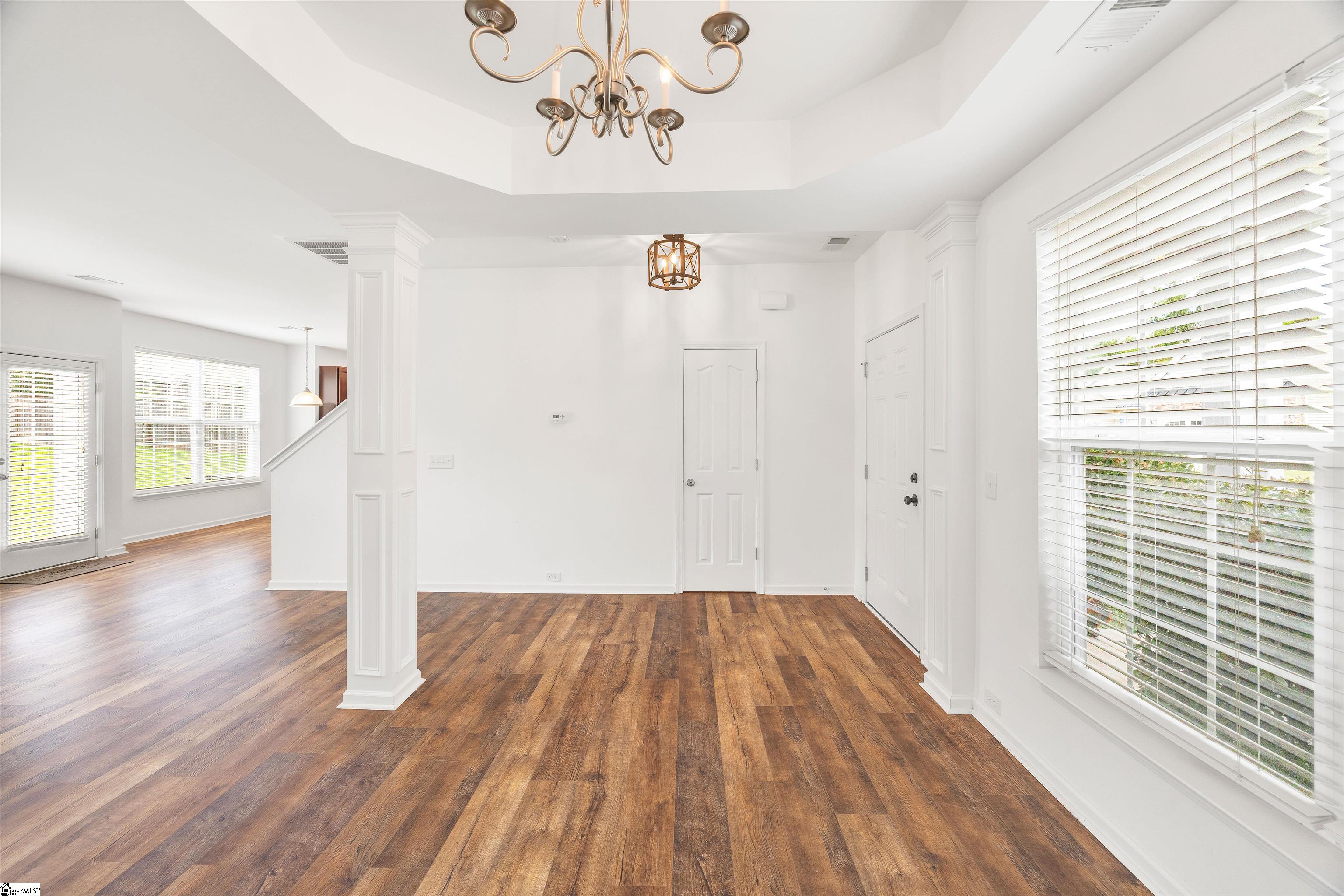 383 Riverdale Road Simpsonville, SC 29680 - Photo 3 of 39 Gallery Image 3