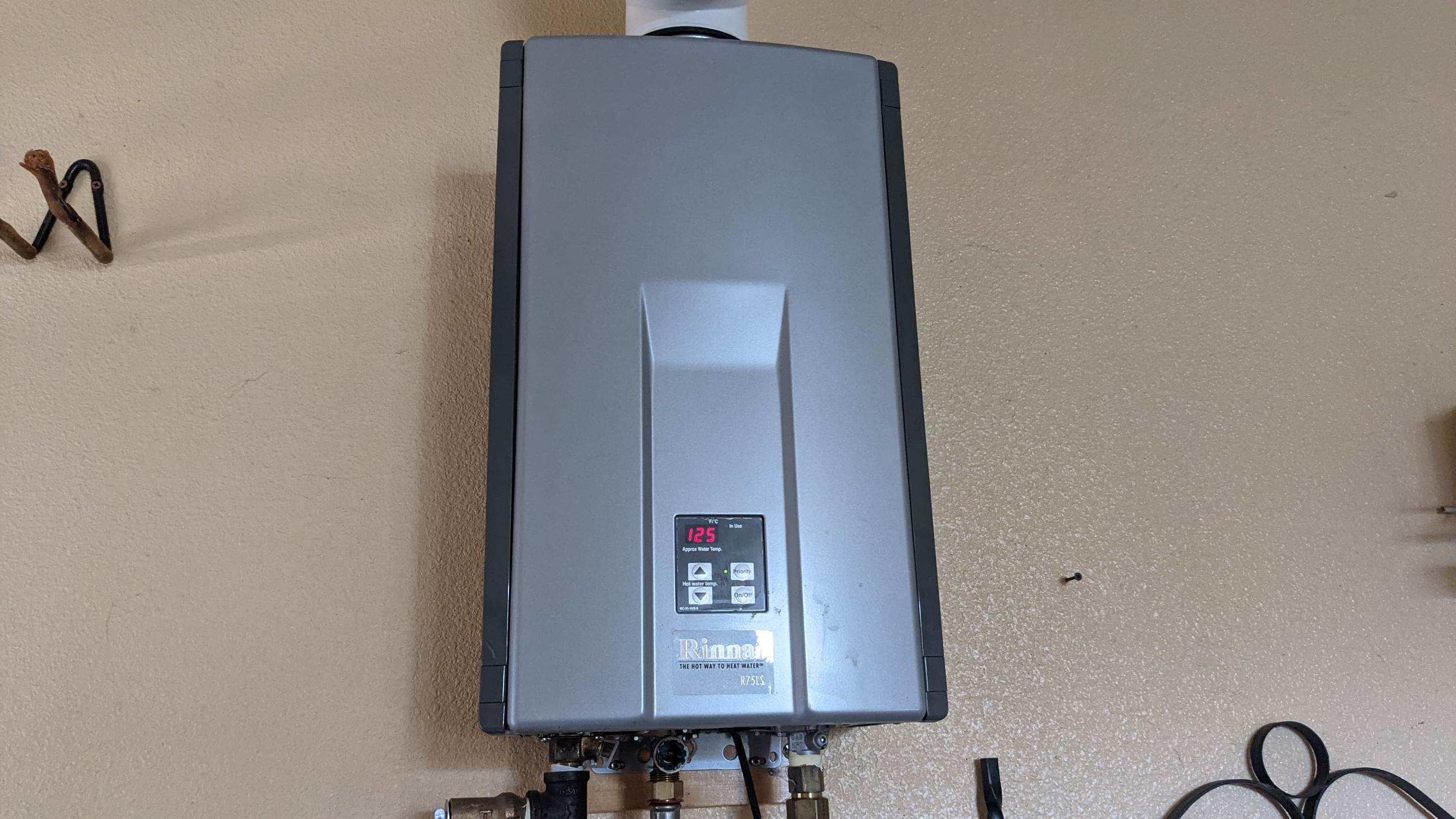 27203 Donkey Mine Road Oak Run, CA 96069 - Photo 16 of 22 a view of a bathroom with a bathtub and a table