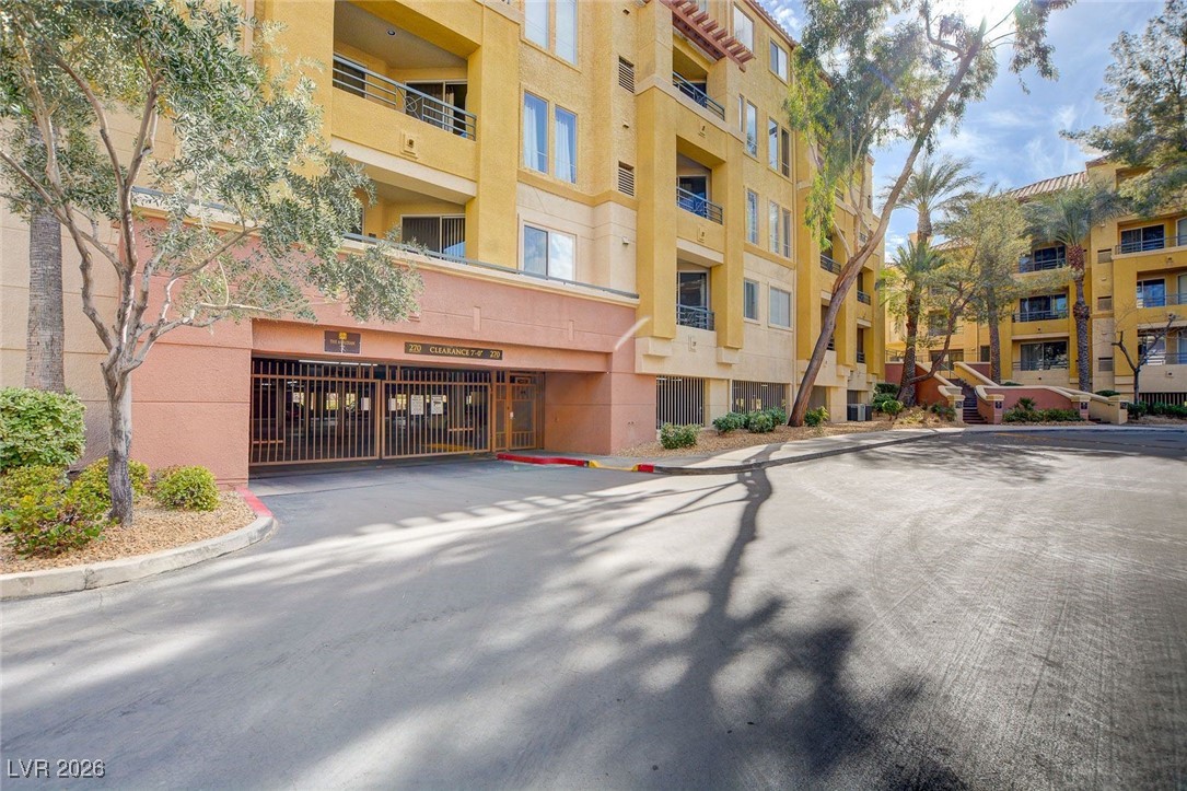 260 East Flamingo Road, Unit 319 Las Vegas, NV 89169 - Photo 10 of 35