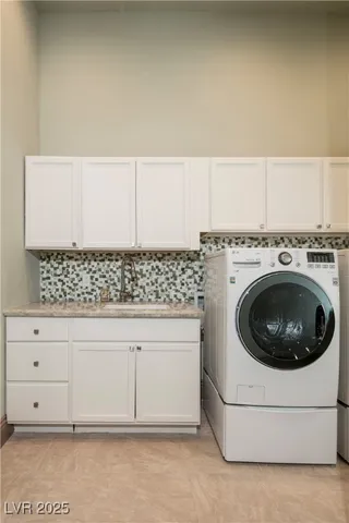 $33,000 | 8801 Palm Greens Court, Las Vegas, NV 89134