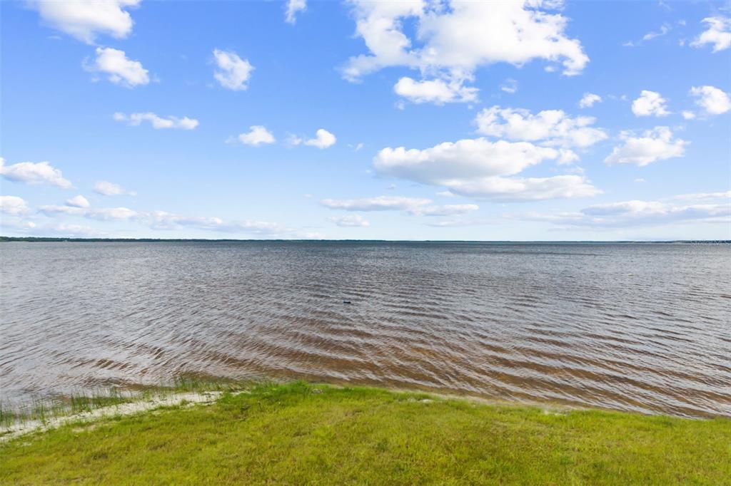 2462 Fort Lane Road Geneva, FL 32732 - Photo 31 of 31 a view of an ocean beach