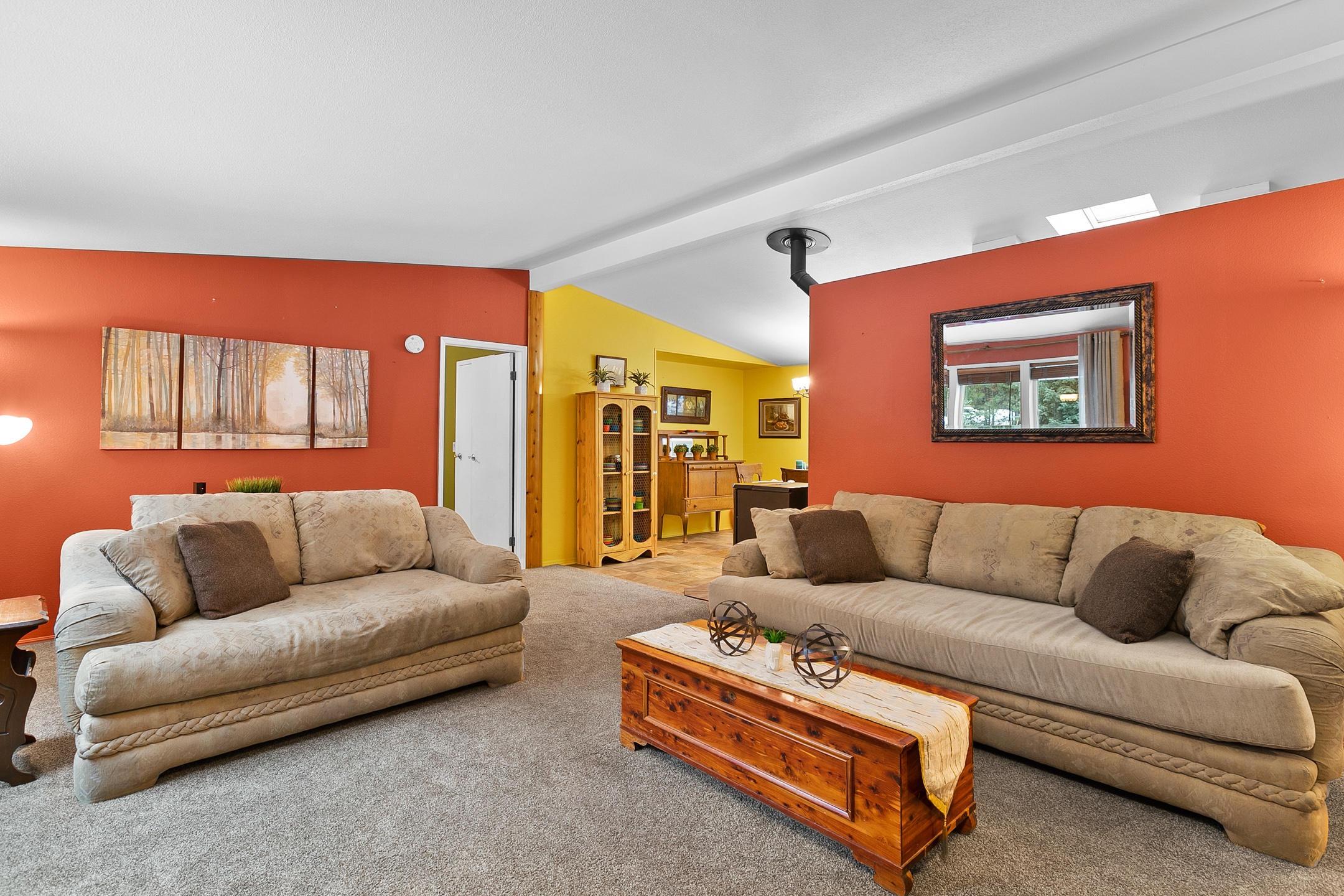 17064 Hermosa Road Bend, OR 97707 - Photo 4 of 16 2020_12_15_17064_hermosa_rd-8