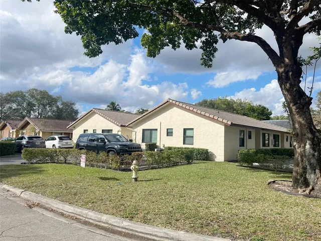 $2,300 | 4104 Northwest 114th Avenue, Coral Springs, FL 33065