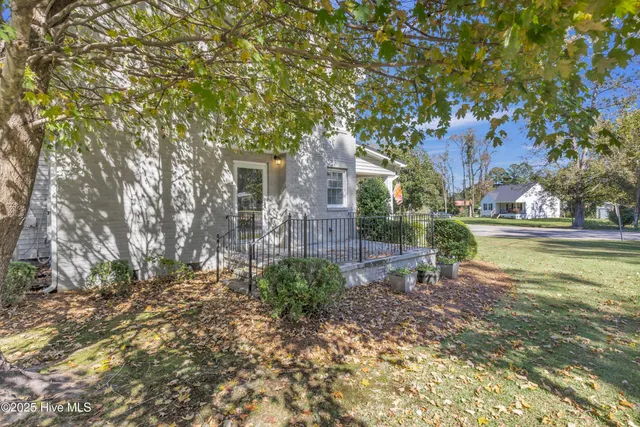 $410,000 | 220 South Duplin Street, Wallace, NC 28466