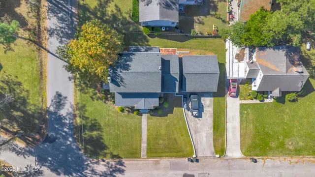 $410,000 | 220 South Duplin Street, Wallace, NC 28466