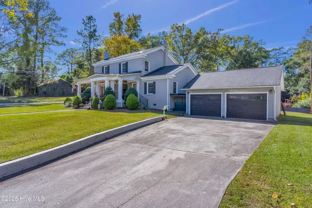 $410,000 | 220 South Duplin Street, Wallace, NC 28466