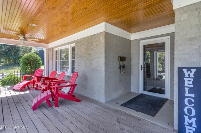 $410,000 | 220 South Duplin Street, Wallace, NC 28466