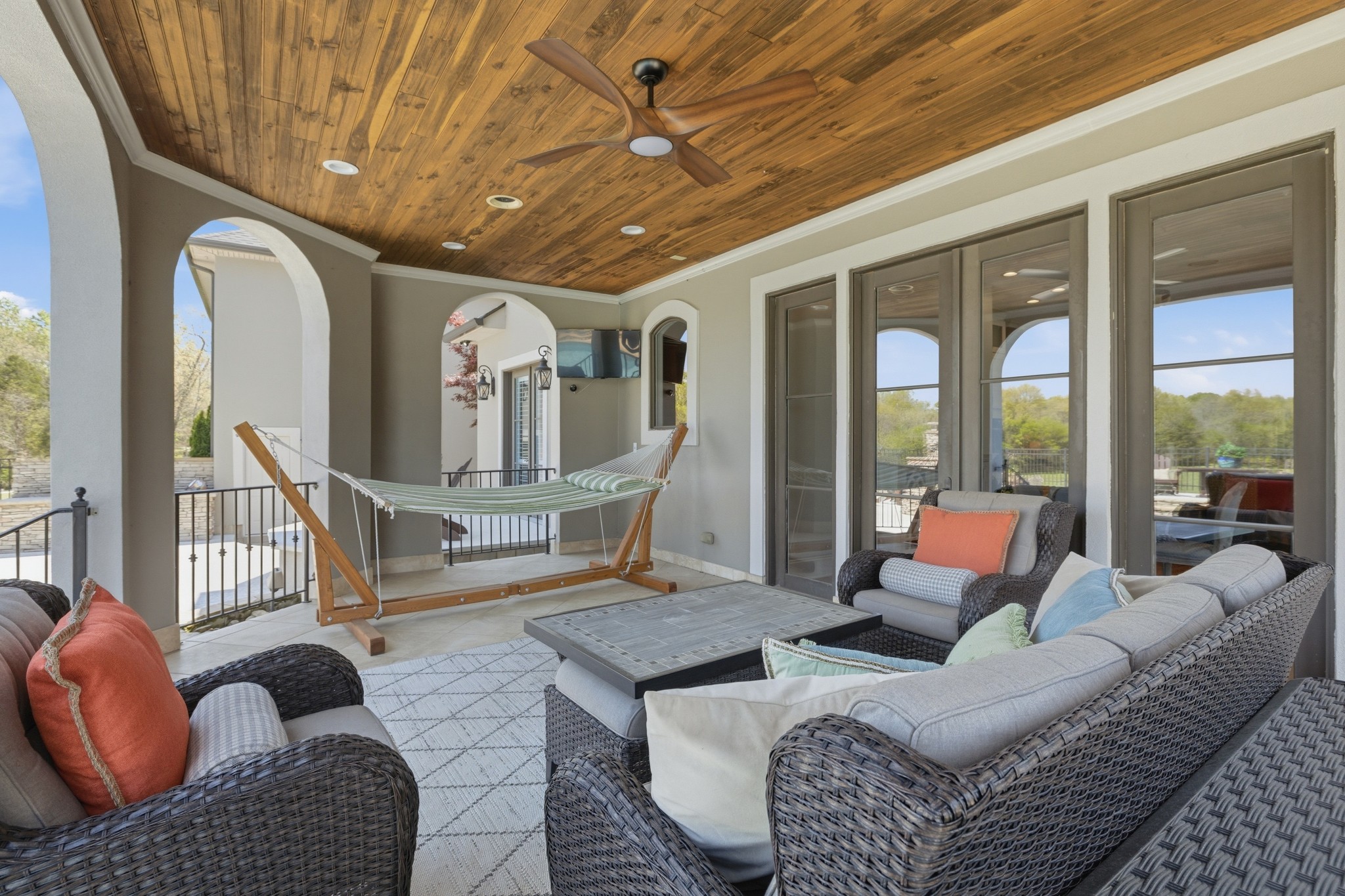 4606 Shores Road Murfreesboro, TN 37128 - Photo 59 of 74 a living room with furniture and a large window