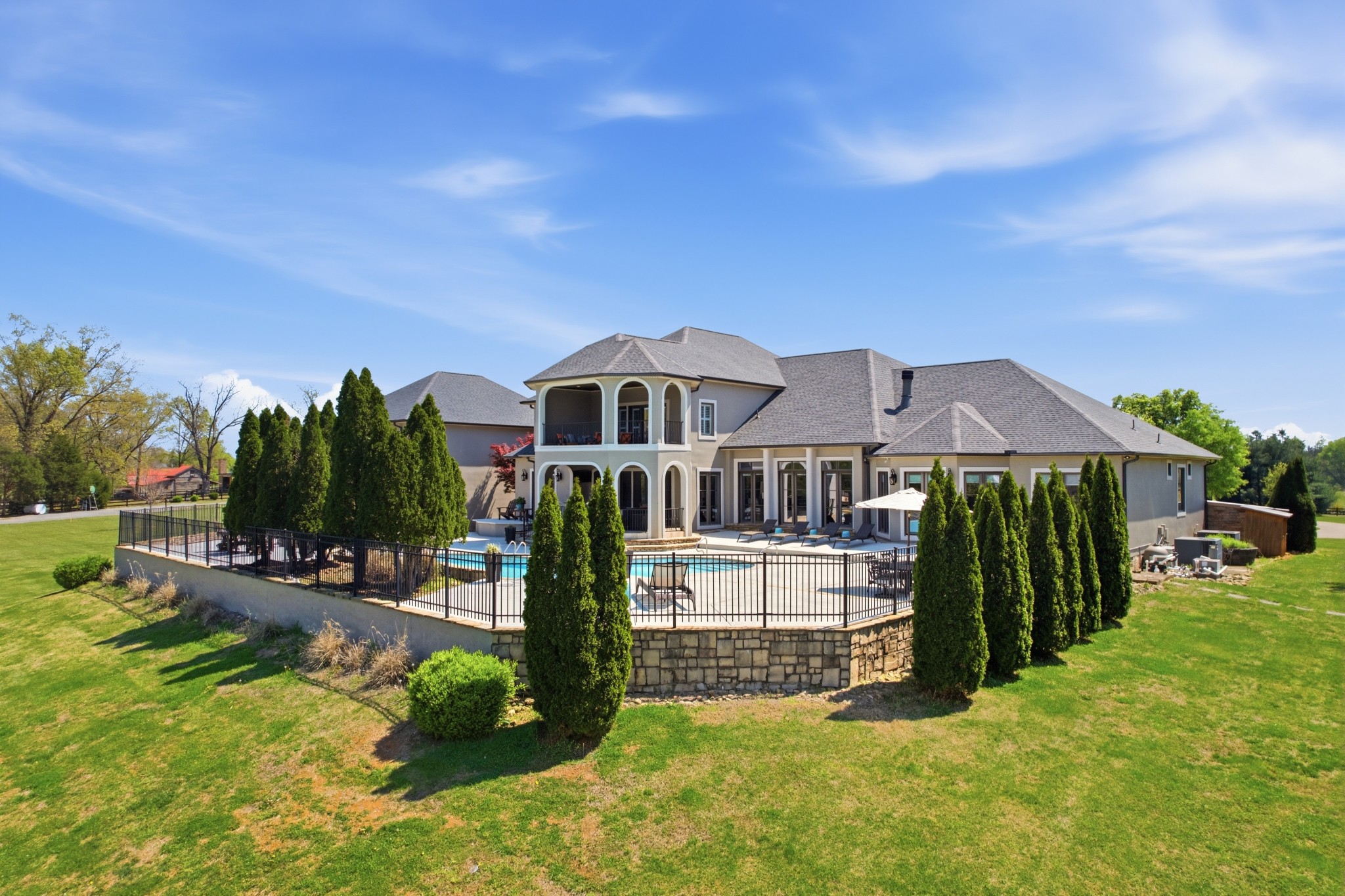 4606 Shores Road Murfreesboro, TN 37128 - Photo 65 of 74 a front view of a house with a garden