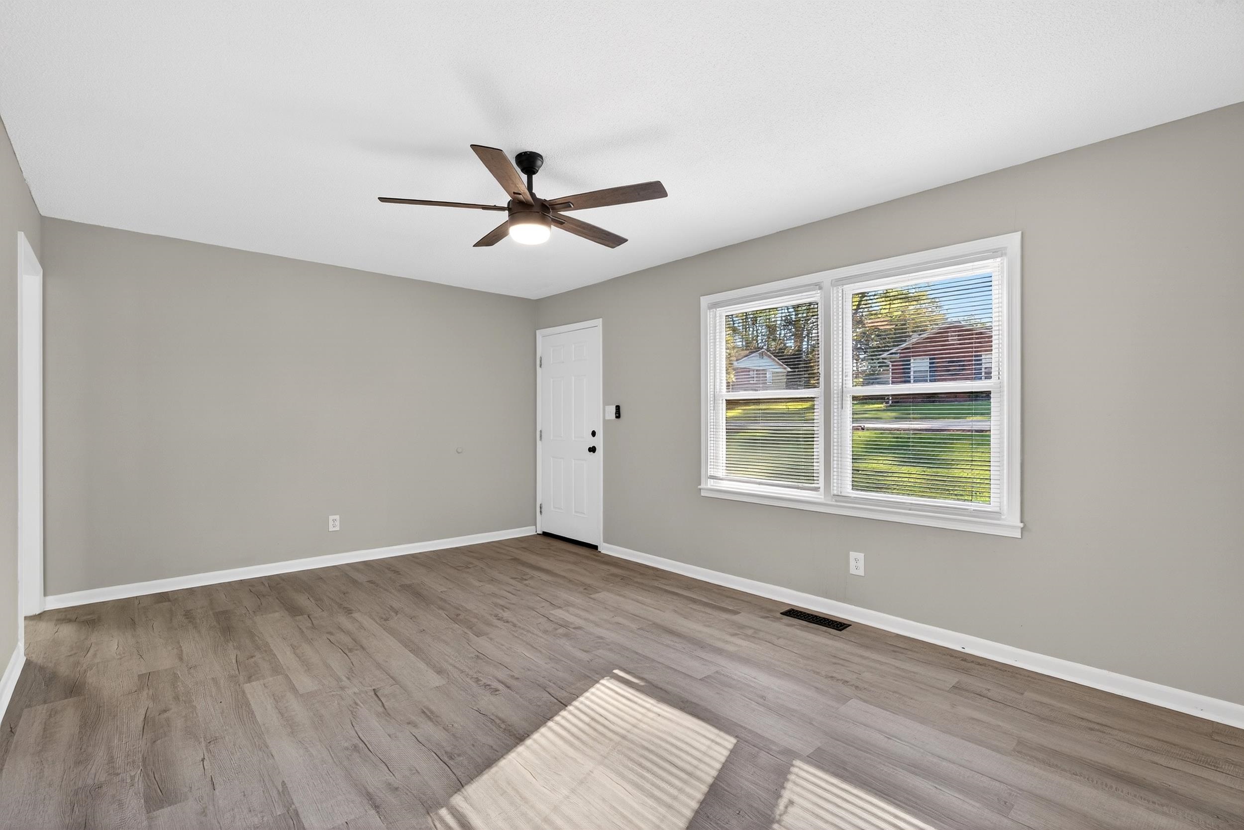 412 Brookside Drive Gaffney, SC 29340 - Photo 9 of 23