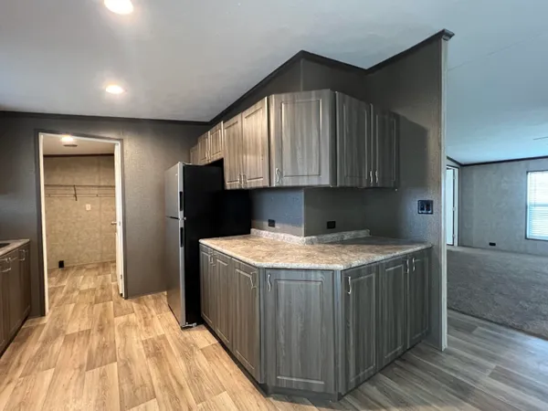 a kitchen that has a sink in it