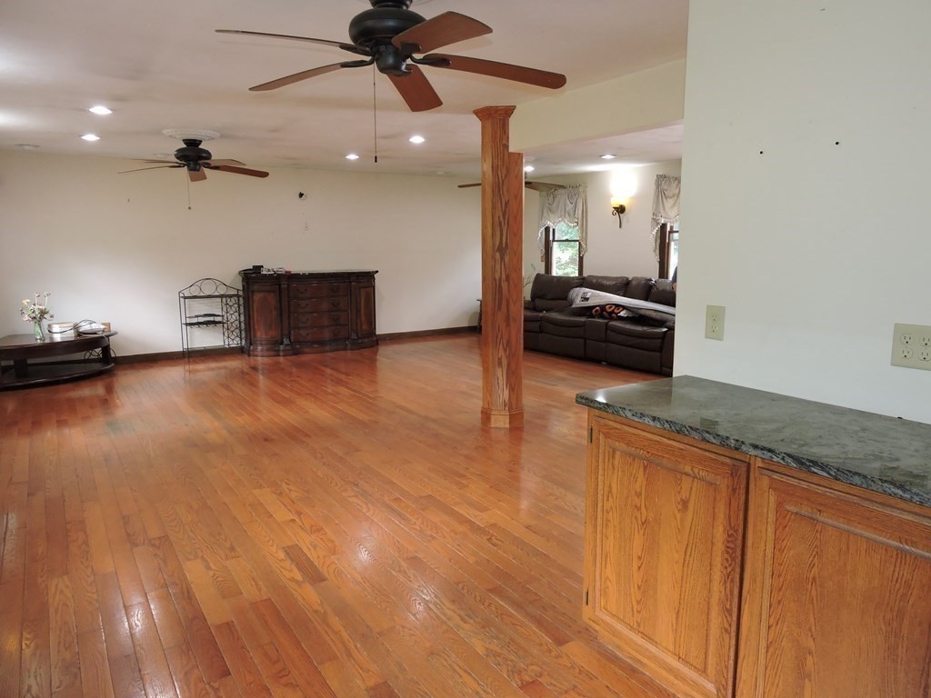 70 Hanson Road Charlton, MA 01507 - Photo 21 of 42