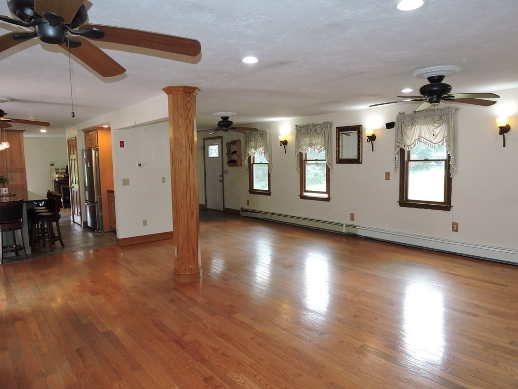 70 Hanson Road Charlton, MA 01507 - Photo 22 of 42