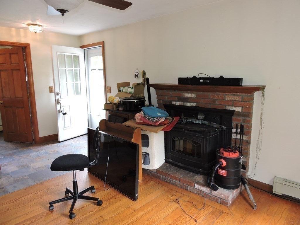 70 Hanson Road Charlton, MA 01507 - Photo 24 of 42